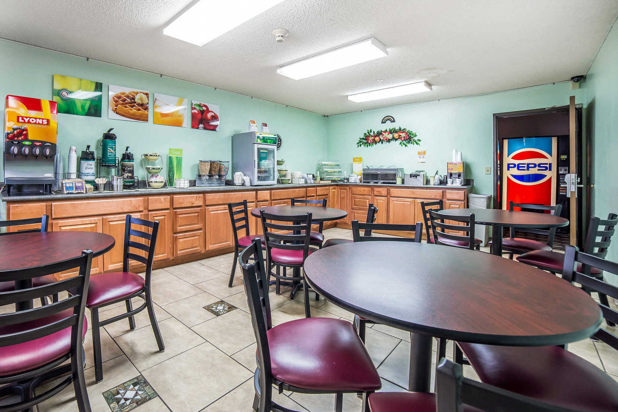 Fairbridge Inn & Suites Sunnyside Facilities photo